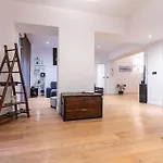 H&art: Cuore Della Citta Apartmán *